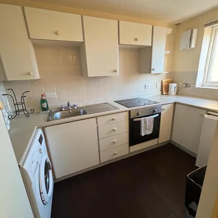 Apartment One Bedroom Flat And Spare Bed *